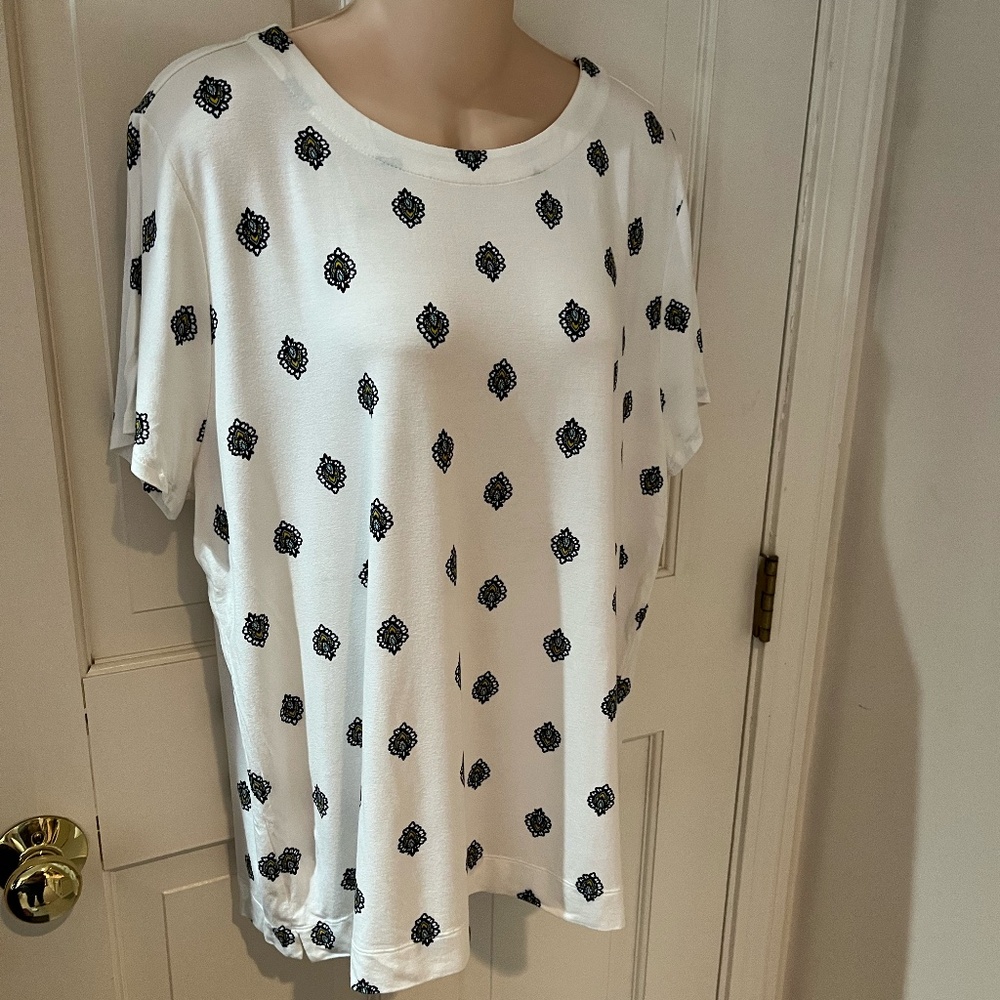 Women's J.Jill Wherever Collection White Tee with Multi Colored design Size XL